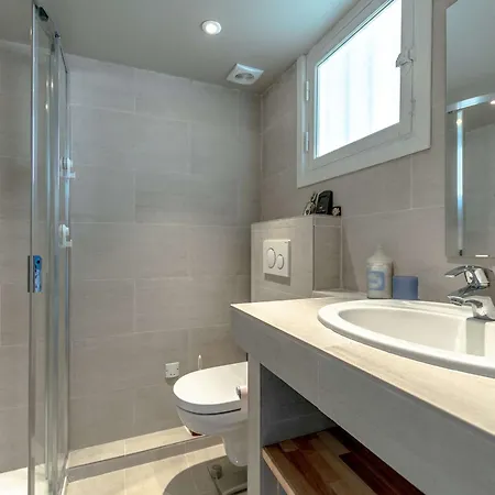 Lumineux Avec Climatisation Et Parking à Port - Fr-1-868-4 Apartamento